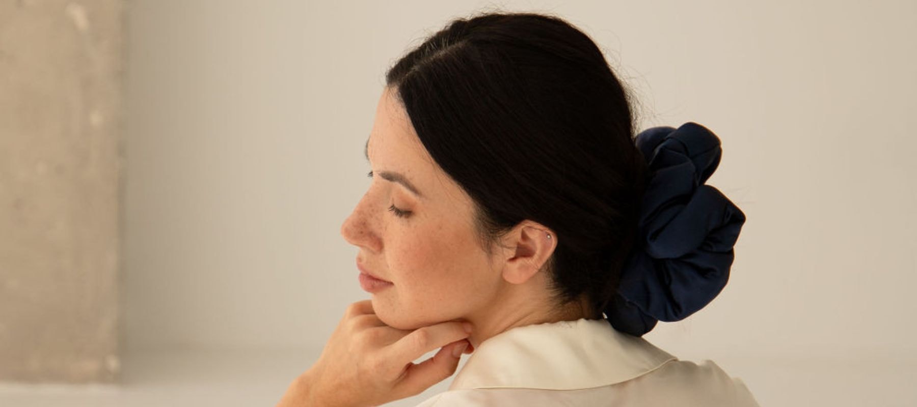 Silk scrunchie for fine hair