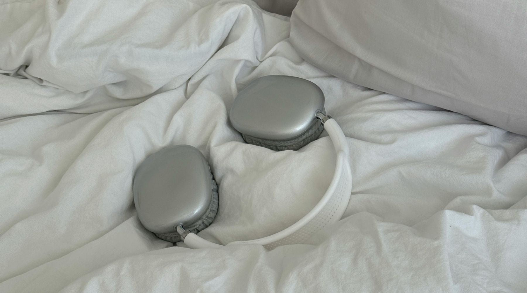 Can wearing headphones while sleeping harm you?